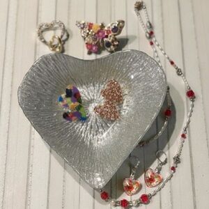 Silver Glitter Heart Shaped Glass 
Trinket Dish with Valentine Jewelry